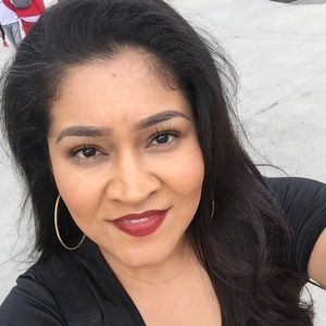 Meet your Posher, Daniela